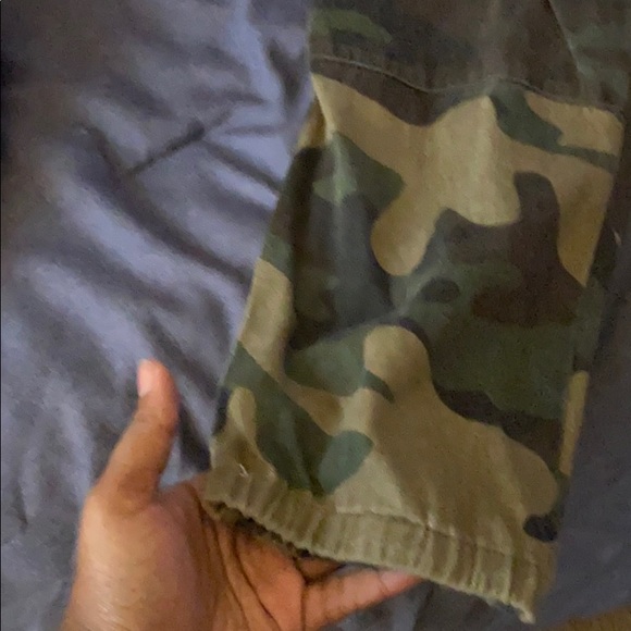 Pants - Picture 4 of 4